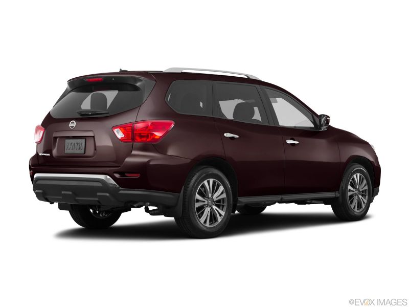 Nissan Pathfinder zu vermieten