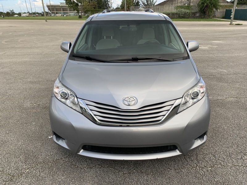 Toyota Sienna kiralama