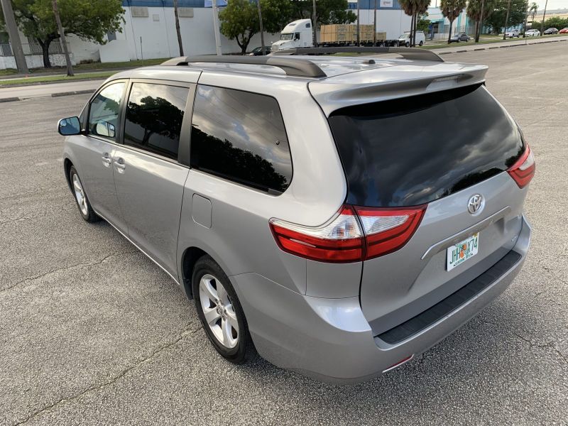 Toyota Sienna pic #766