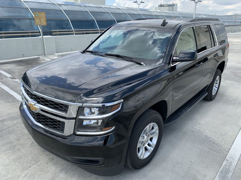 Chevrolet Tahoe alquiler de coche