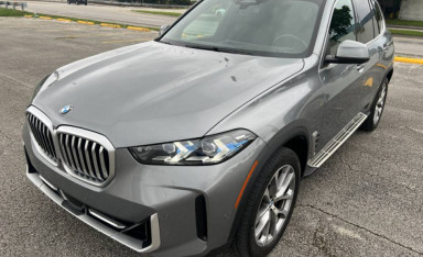 Why Choose an SUV for Traveling Around Florida: Trendy or Practical?